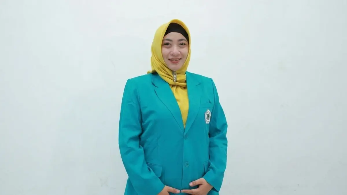 “Memahami karakter masyarakat sangat penting bagi seorang bidan. Bahkan, bagi yang bertugas di pedesaan, kemampuan memahami budaya dan bahasa lokal menjadi nilai tambah dalam memberikan pelayanan kesehatan.” RIZKI FITRIANINGTYAS, Ketua Prodi Kebidanan Program Sarjana dan Profesi FIK Universitas dr. Soebandi. (UDS JEMBER)
