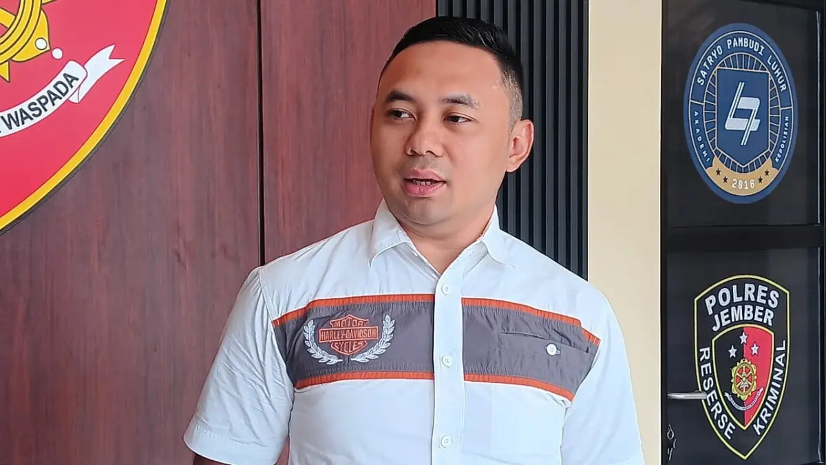 “Awalnya Polsek Gumukmas menerima informasi dari masyarakat terkait penemuan mayat di rumah kosong yang sudah lama tidak dihuni.” Ipda ANDRY YUNNI PRASETIYO, Kanit Pidum Satreskrim Polres Jember. (M. ADHI SURYA/RADAR JEMBER)