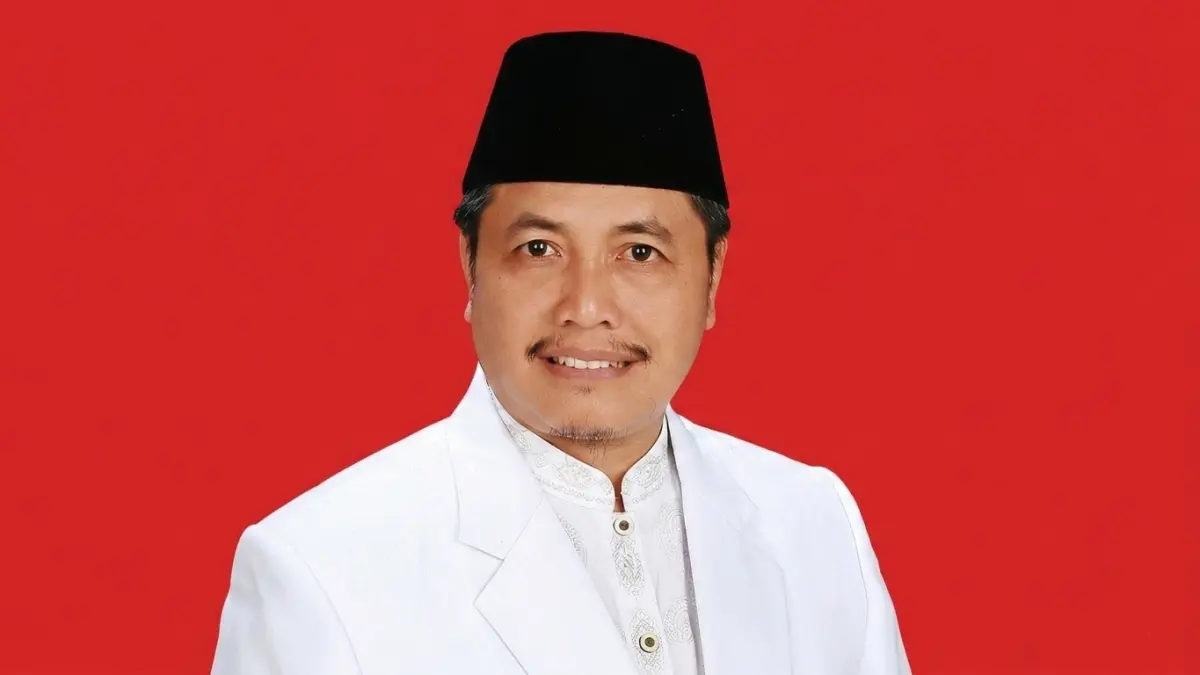 Dr. Romadlon Sukardi, MM