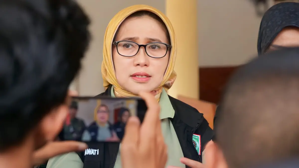 MENJELASKAN: Bupati Lumajang Indah Amperawati saat menyampaikan rencana pembangunan SPAM regional.(ATIEQSON MAR IQBAL/RAME)