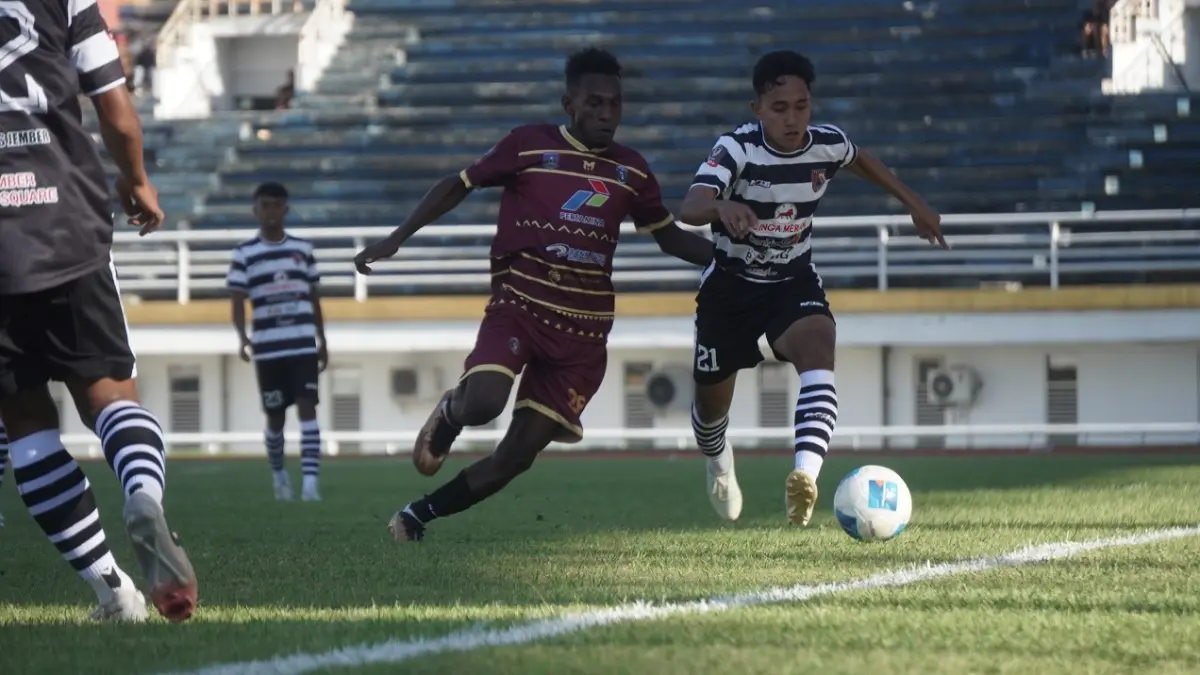 SIAP DUEL: Sore ini, Persid akan berhadapan dengan Pasuruan United di laga lanjutan Grup X Babak 32 Besar Liga 4 Nasional Piala Presiden.  (SIDKIN ALI/RADAR JEMBER)
