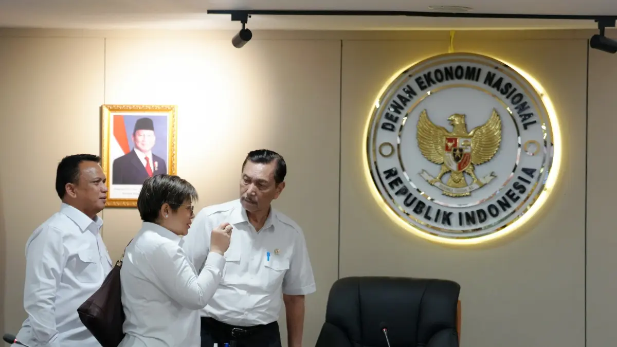 Dua Wakil Kepala BGN: Agustina Arumsari bersama Mayjen Trenggono, bertemu Luhut Binsar Panjaitan, di Kantor Dewan Ekonomi Nasional, Jakarta, Selasa (23/06/2026). (Dok. BGN)