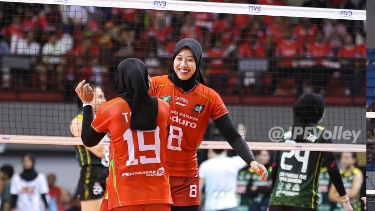 Megawati Hangestri Pertiwi melakukan selebrasi bersama rekannya di Jakarta Pertamina Enduro dalam Proliga 2026 lalu. (IG: jpevolley)