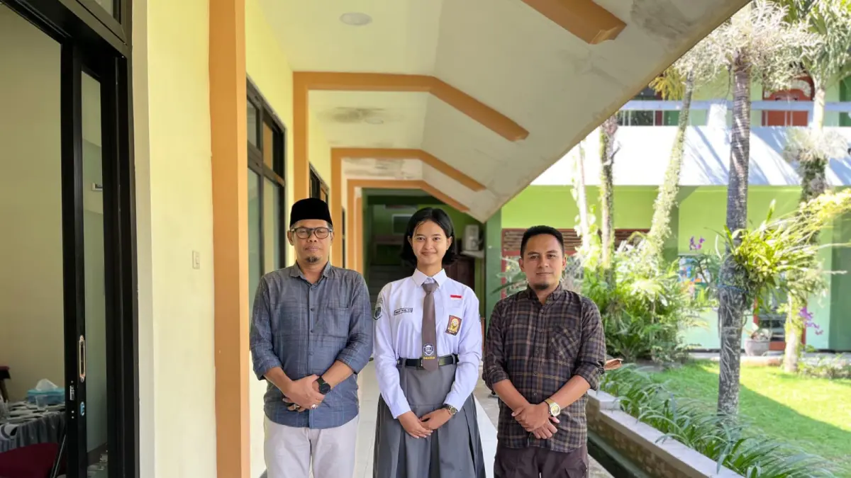 
MEMBANGGAKAN: Angelica Theona Putri, Siswi SMA Negeri 1 Tenggarang (Smasga) Bondowoso kini resmi terpilih sebagai calon anggota Paskibraka Nasional.(DOK RADAR IJEN)