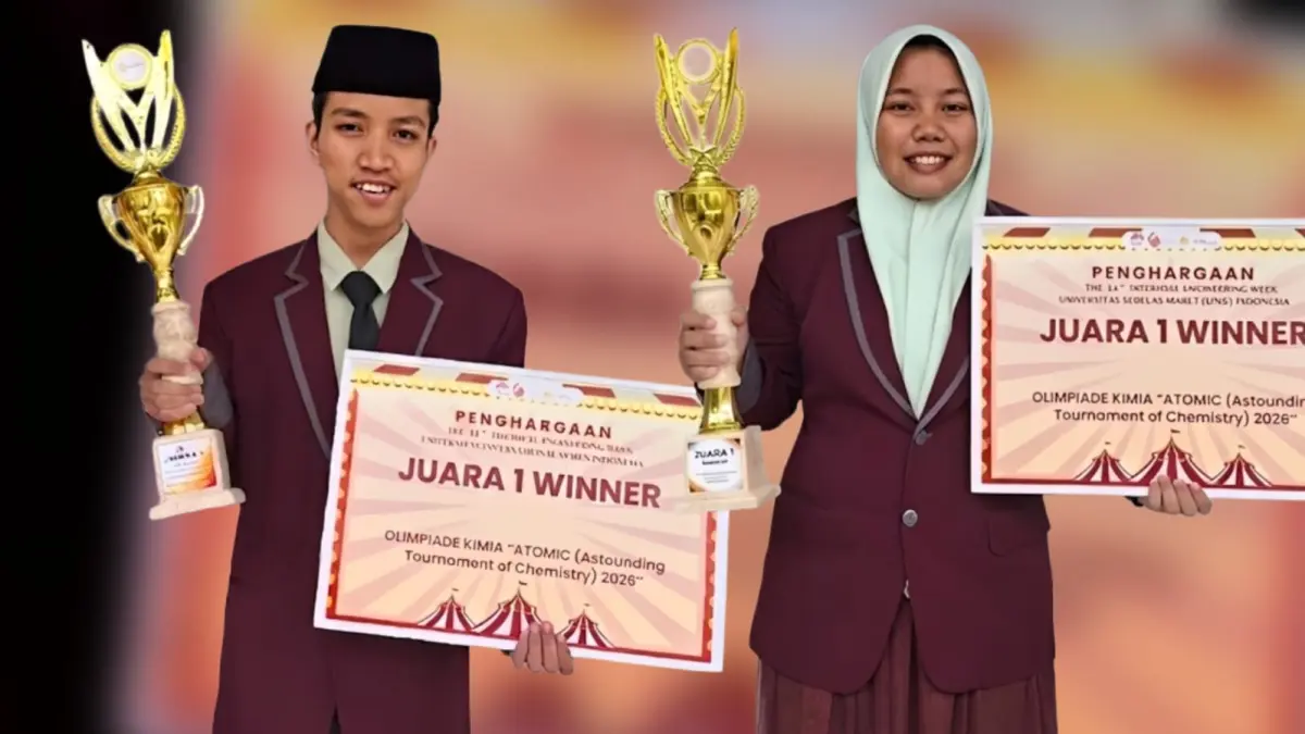 KEREN: M. Izzul Labib, Savira Putri Fatma, dan Putri Nuvita Sari berhasil meraih medali emas Olimpiade Kimia dalam ajang ATOMIC 2026 tingkat nasional yang digelar Universitas Bojonegoro.