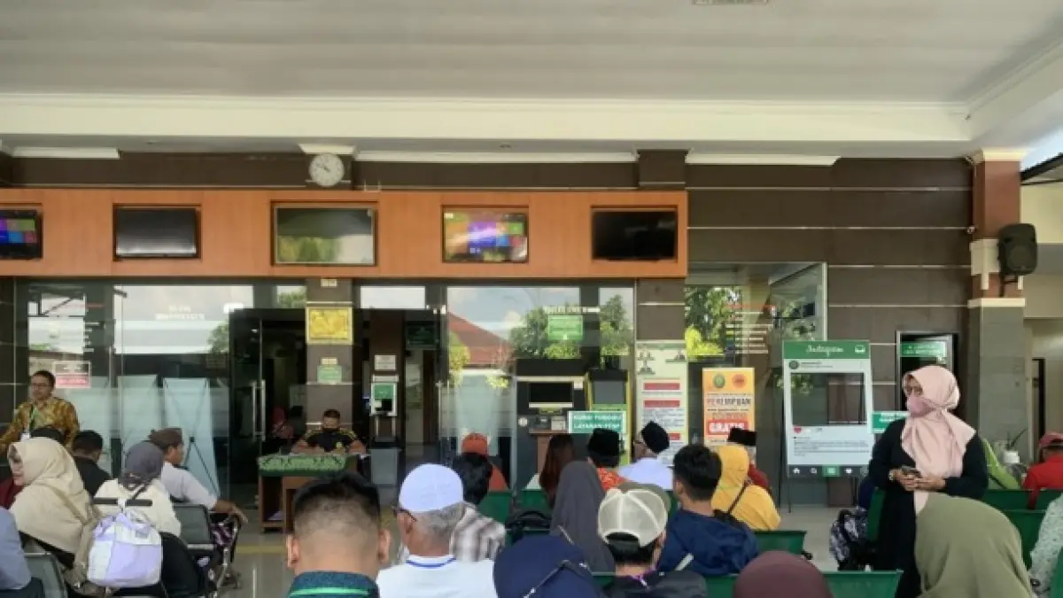 Suasana ruang tunggu Pengadilan Agama Jember. (dok. Radar Jember)