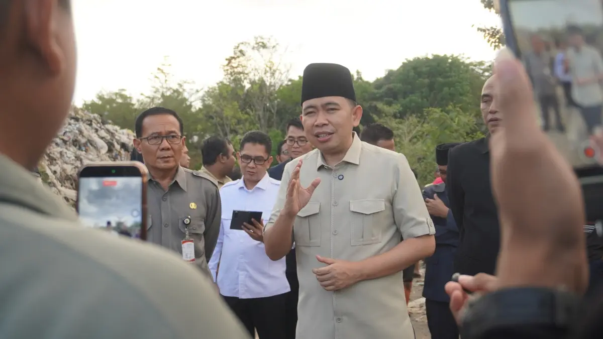 "Mari kita terus bergandengan tangan, memperkuat komitmen, dan bekerja dengan penuh cinta demi mewujudkan Jember Baru, Jember Maju." MUHAMMAD FAWAIT, Bupati Jember. (MAULANA/RADAR JEMBER)
