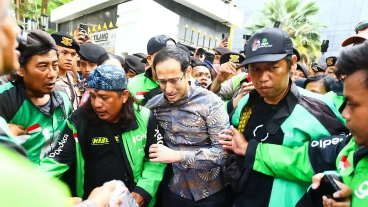 Nadiem Anwar Makarim, disambut duka dari para drivel ojol, usai Pendiri GO-JEK ini menjalani sidang vonis atas kasus pengadaan chromebook yang menyeret dirinya. (Dok. Nadiem Makarim)