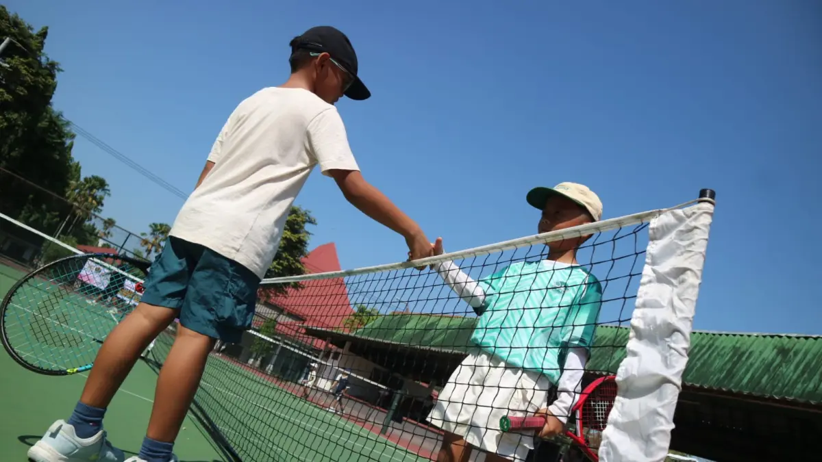 atlet tenis yang turun di KU 8