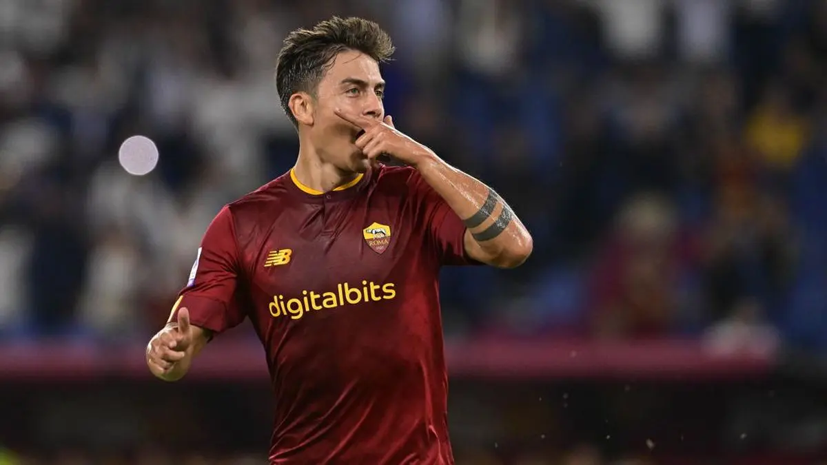 Paulo Dybala masih setia bersama AS Roma