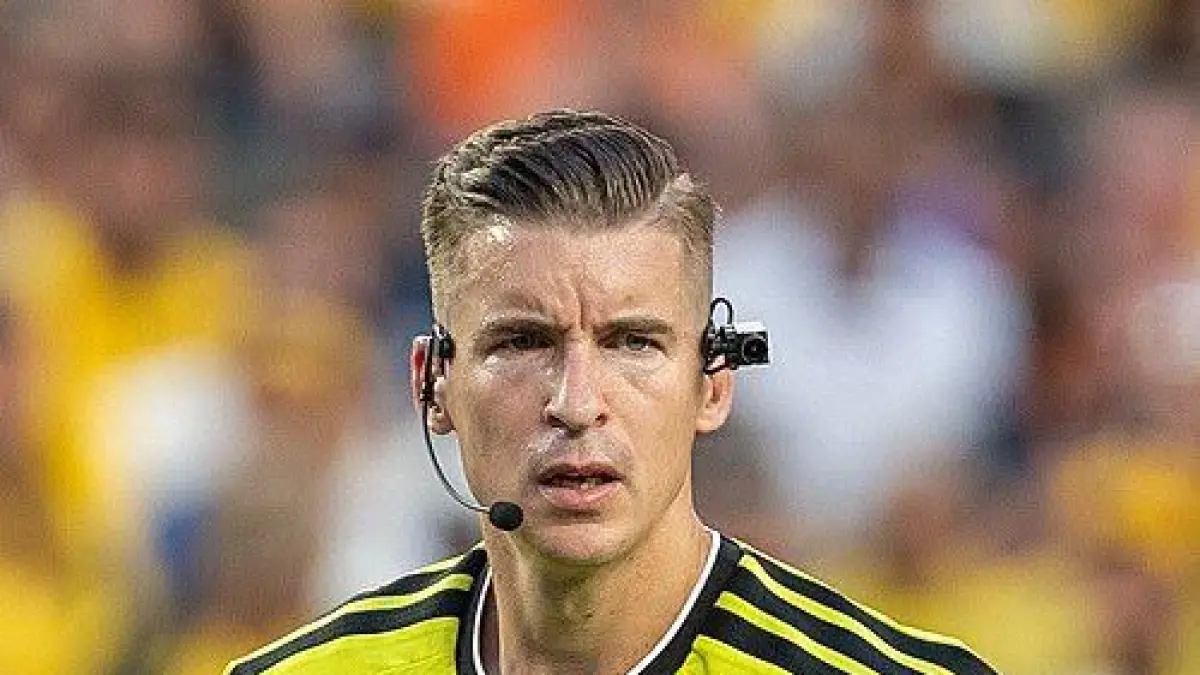 Wasit Francois Letexier yang kontroversi di laga mesir vs argentina, ternyata juga pernah merugikan Timnas Indonesia di Play Off Olimpiade