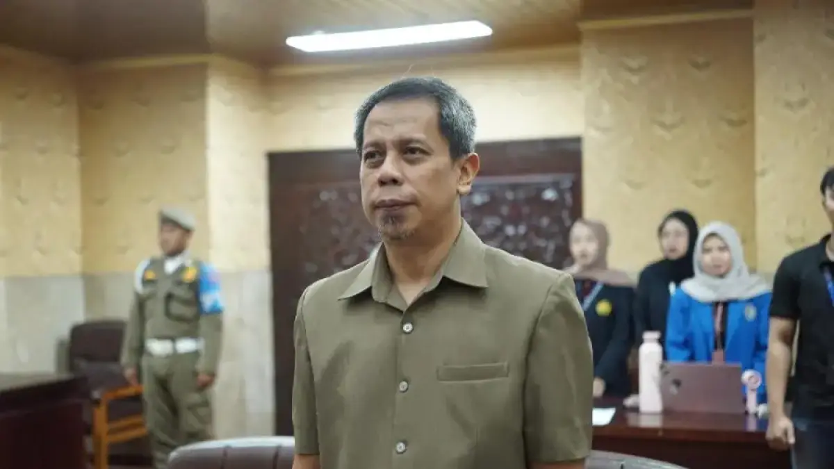 “Kami mendukung regulasi yang menjamin keterpaduan perencanaan dan pembangunan jaringan utilitas. Hal ini akan mengurangi tumpang tindih dan ketidakteraturan penempatan jaringan.” Kristian Andi Kurniawan, Jubir Fraksi NasDem DPRD Jember. (DPRD JEMBER)
