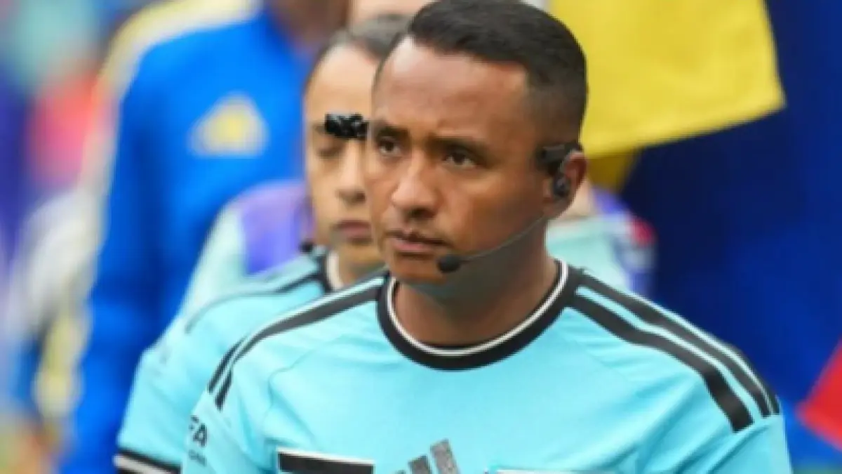 Wasit Ivan Barton
