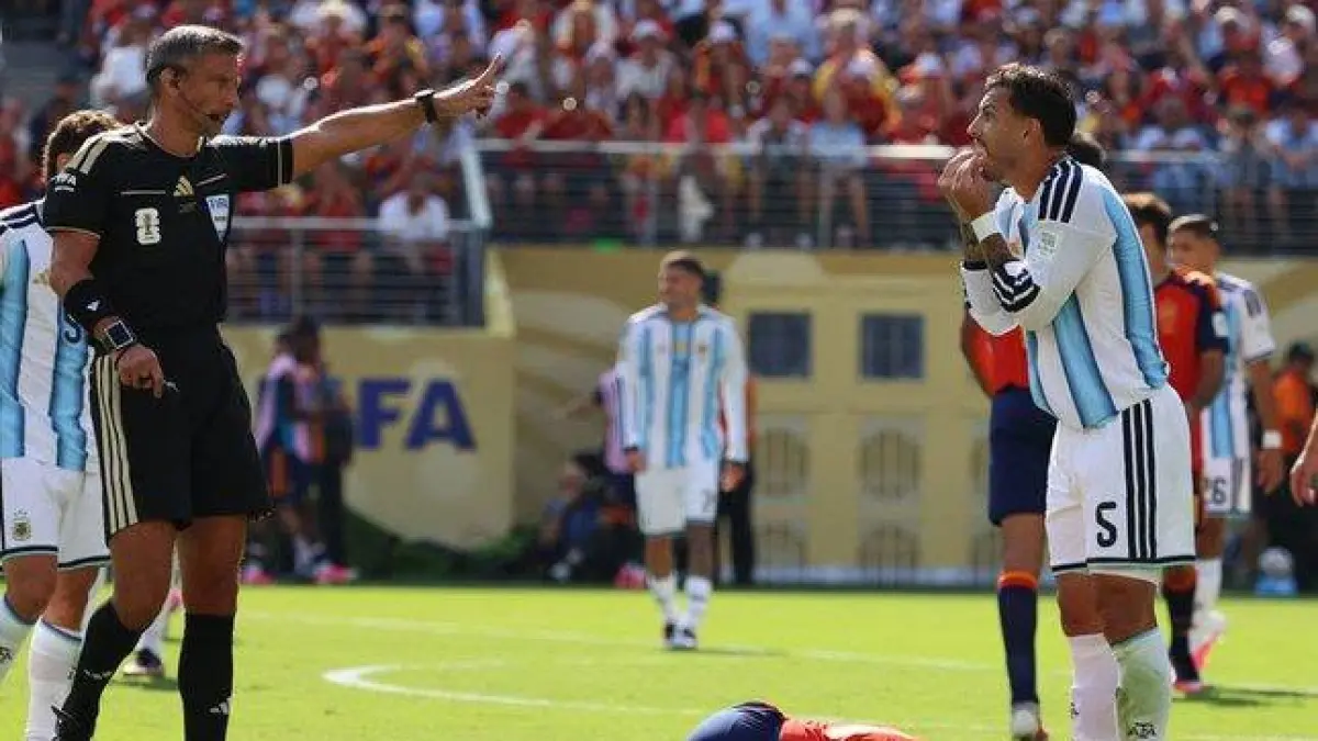 Kontroversi pelanggaran Leandro Paredes di Final Piala Dunia 2026