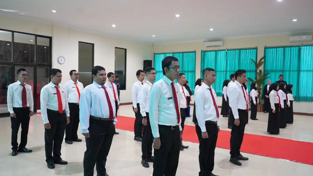 Polije Gelar Pelantikan dan Pengambilan Sumpah PNS Formasi 2025 (Humas Polije)