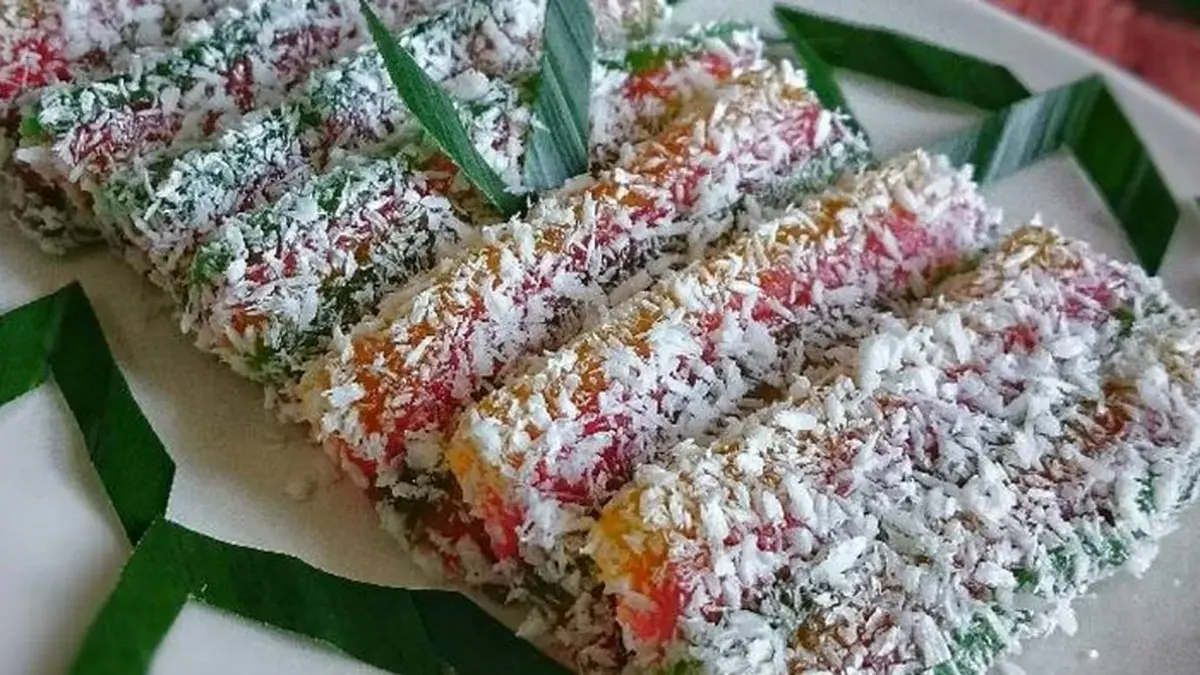Kue Latok Khas Lumajang (KELUMAJANG)

