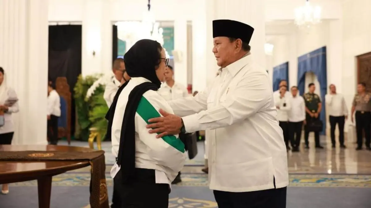 Nanik S Deyang bersama Presiden Prabowo Subianto, (Facebook/Naniek Sudaryanti Deyang)