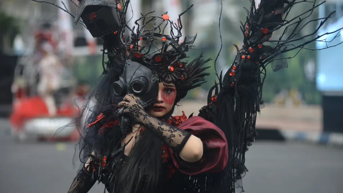 Salah satu defile Grand Carnival JFC 2026. (SIDKIN ALI/RADAR JEMBER)