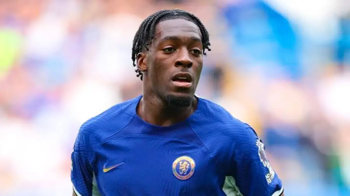 Bek Chelsea Axel Disasi dikabarkan masuk dalam radar AC Milan pada bursa transfer musim panas 2026. Rossoneri disebut tengah mencari tambahan kekuatan di lini belakang untuk menghadapi musim baru. (TALK CHELSEA)