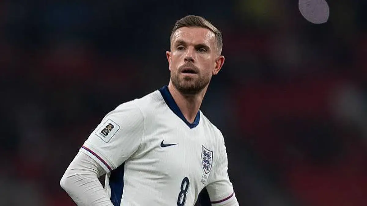 Jordan Henderson dikabarkan masuk dalam radar Chelsea pada bursa transfer musim panas 2026. Pengalaman dan jiwa kepemimpinannya disebut menjadi alasan utama The Blues mempertimbangkan merekrut gelandang senior tersebut. (BBC)

