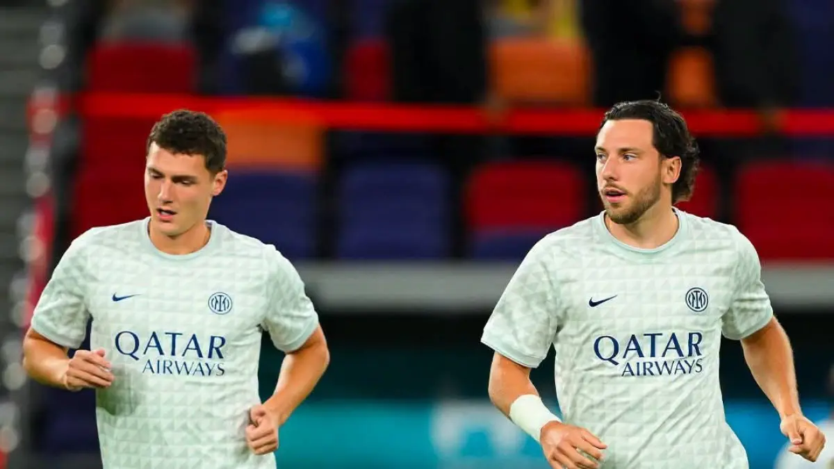 PENAMPILAN IMPRESIF PAVARD (kiri) BUKA PELUANG BERTAHAN DI INTER MILAN