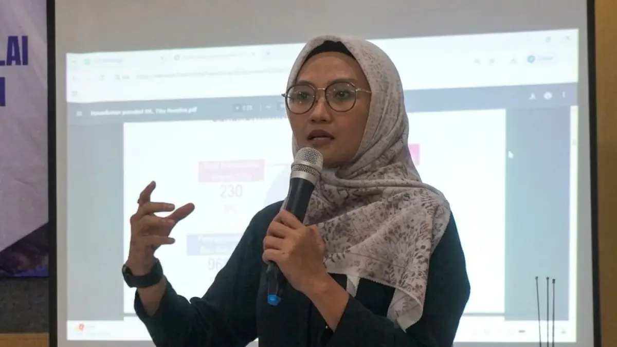 “Korupsi itu biasanya melibatkan banyak pihak. Tidak adil kalau yang diproses hanya satu orang, sementara pihak lain yang menikmati hasilnya tidak ikut dimintai pertanggungjawaban. Sistemnya memang harus diperbaiki.” Dr FINA ROSALINA, Dosen Fakultas Hukum Unmuh Jember.