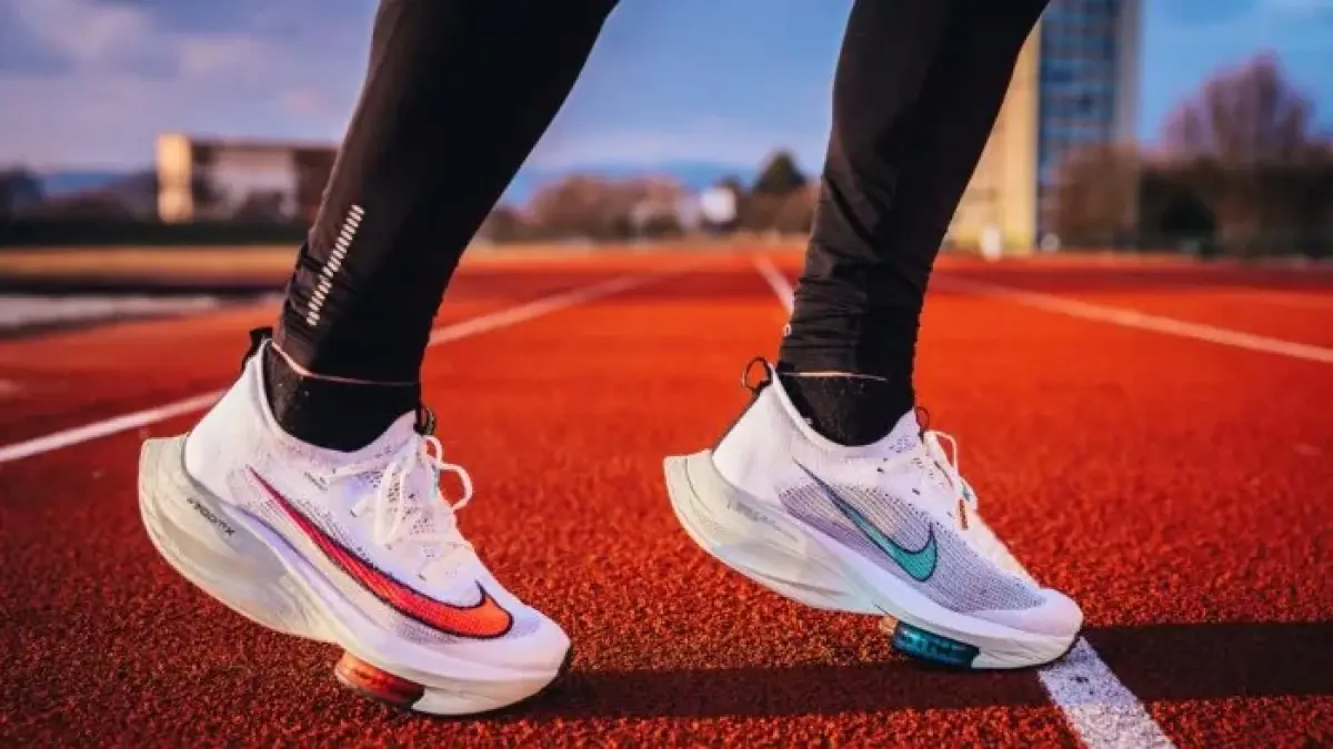 Batas Umur Sepatu Running (BOMBOM ID)