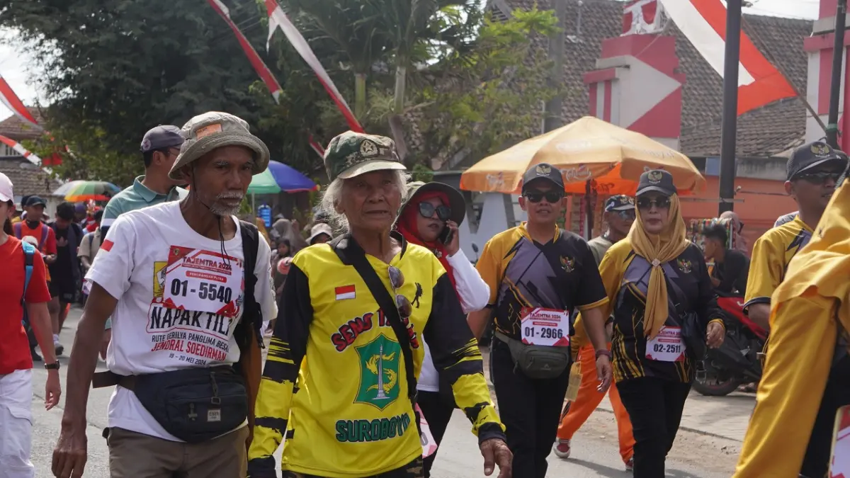 JALAN KAKI: Antusiasme masyarakat mengikuti Tajemtra 2025 lalu. (DOKUMENTASI RADAR JEMBER)

