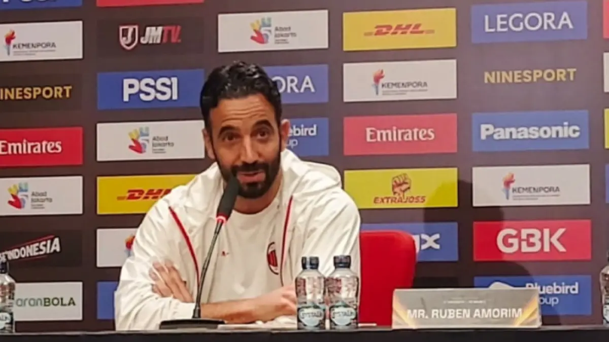 Ruben Amorim saat konferensi pers di Jakarta. (FB PERSATUAN MILANISTI SELURUH INDONESIA)