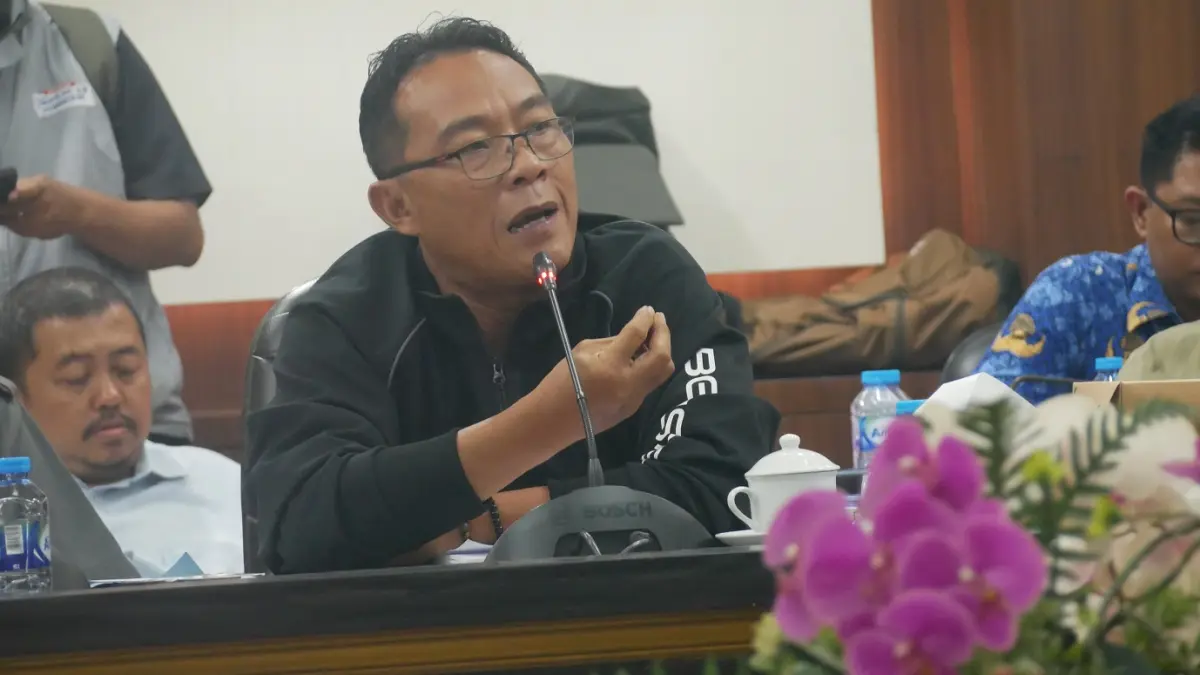 “Pembiayaan pinjaman ini akan mendapatkan kajian baik dari dasar hukum. Ini kan masih pengajuan, di-ACC (disetujui, Red) atau tidak. Jadi ini masih sifat pengajuan.” ARDI PUJO PRABOWO, Ketua Komisi C DPRD Jember.