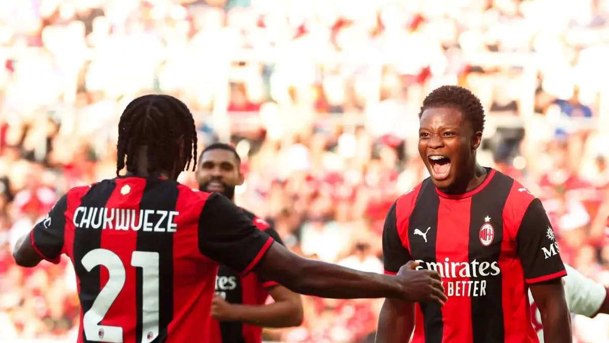 Selebrasi pemain AC Milan usai mencetak gol ke gawang MU. (OFFICIAL AC MILAN)