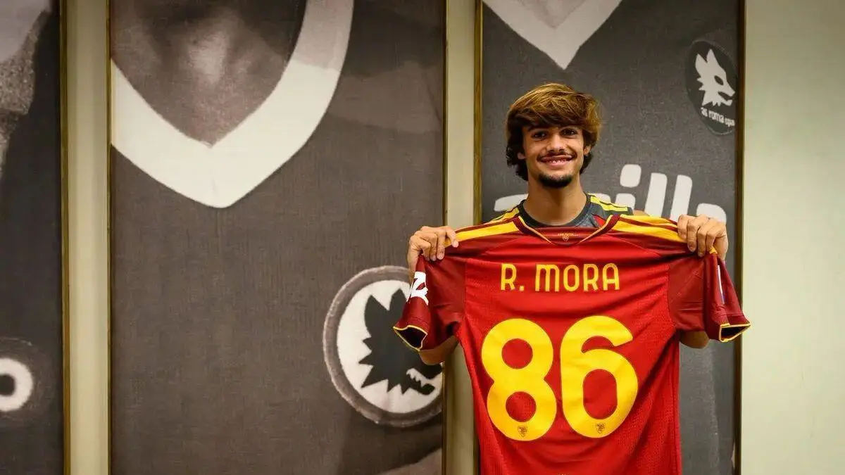 Rodrigo Mora pemain baru AS Roma
