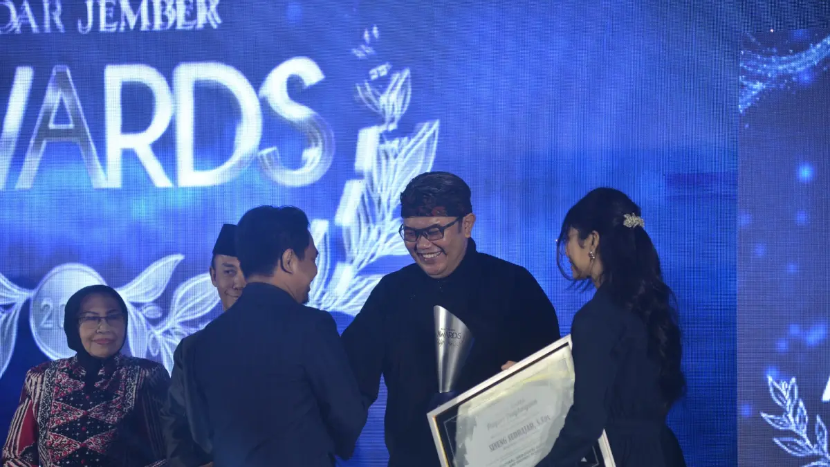 Salah Satu Inisiator Ijen Geopark serta Perda Budaya, Sinung Sudrajad Dapat Penghargaan RJ Award 202
