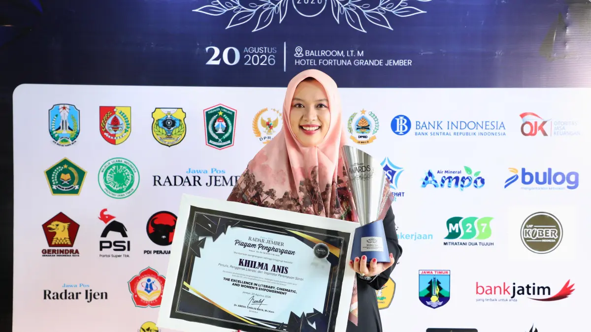Alumni Tambakberas Khilma Anis Raih RJ Awards, Bawa Nilai Pesantren ke Sastra dan Sinema Nasional