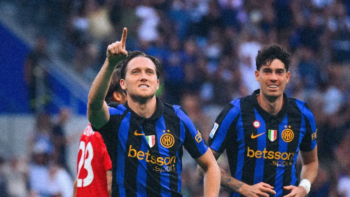 Piotr Zielinski ketika merayakan golnya bersama Inter Milan