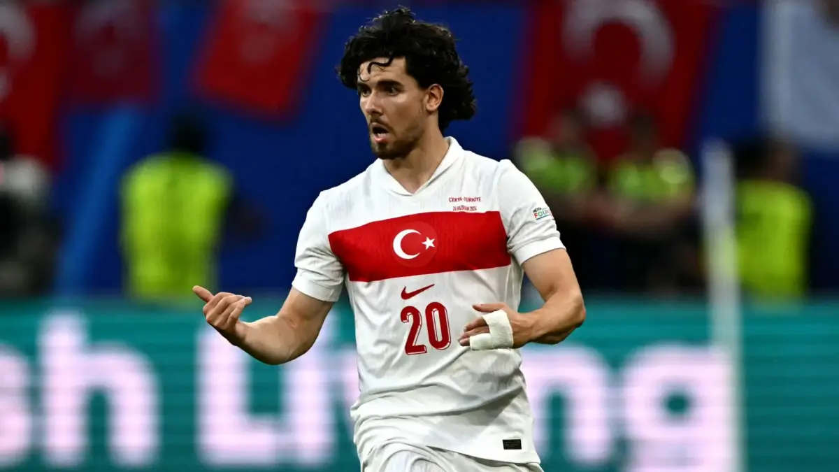 Rumor Ferdi Kadioglu ke Manchester United