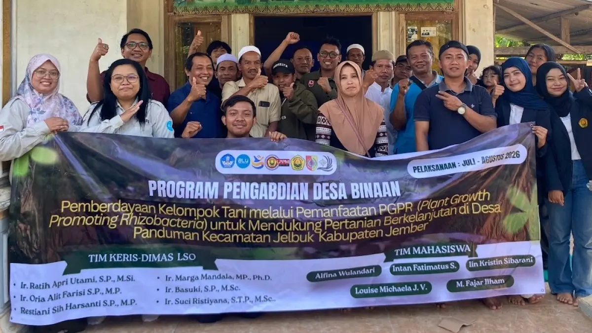  Tim Pengabdian kepada Masyarakat Desa Binaan Universitas Jember yang diketuai oleh Ir. Ratih Apri Utami, S.P., M.Si.