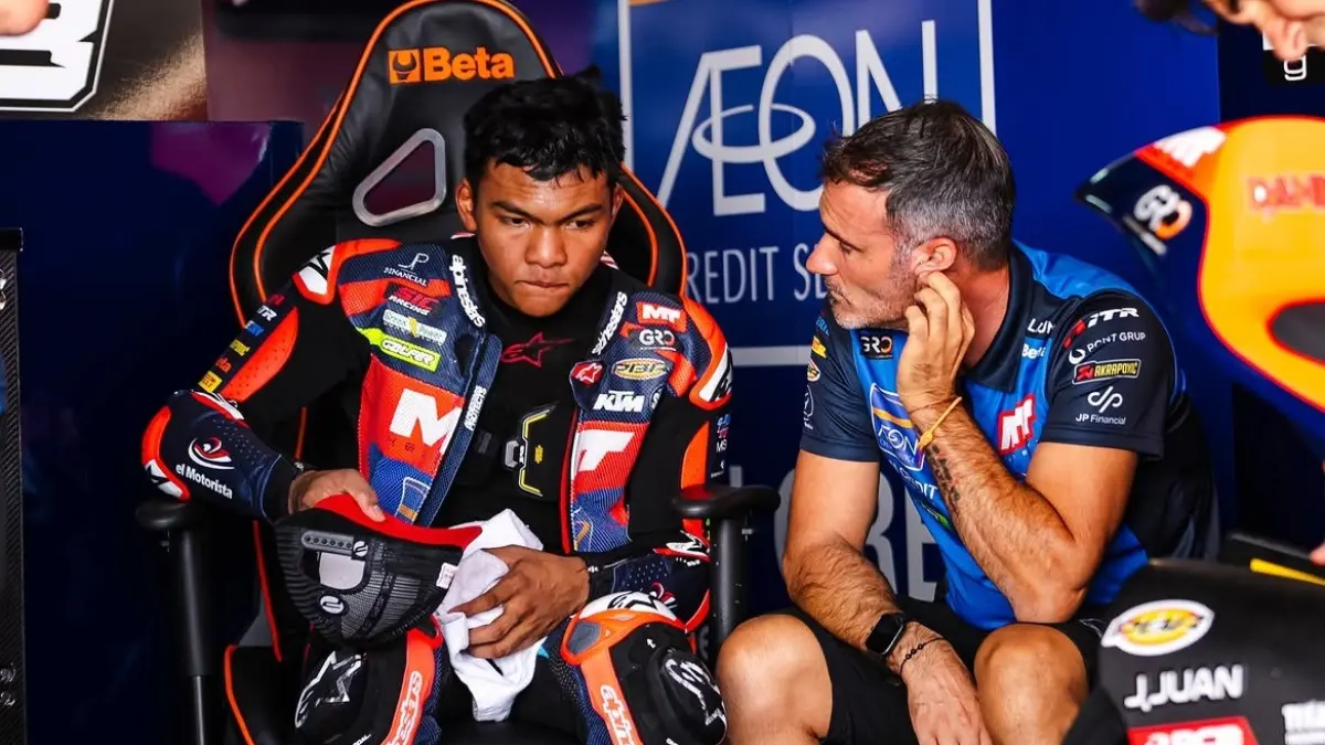 Hakim Danish gagal dekati poin Veda Ega Pratama dalam perebutan gelar rookie di GP Aragon. (instagram/hakimdanish_13)