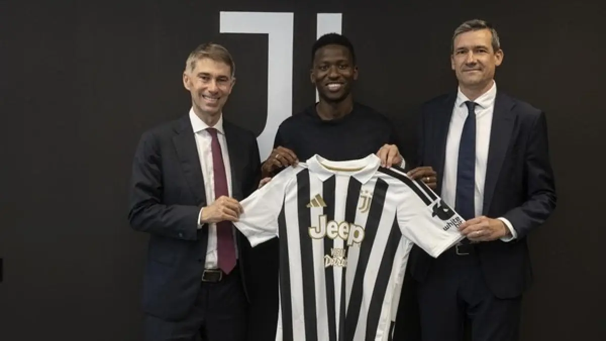 Juventus resmi mengumumkan kedatangan Pape Matar Sarr