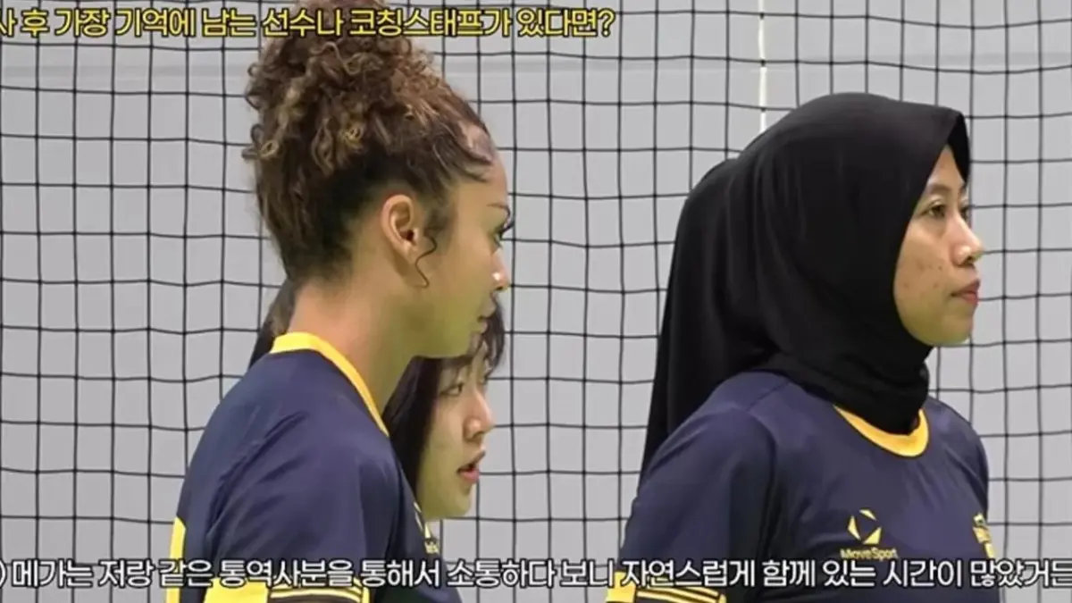 Megawati Hangestri Pertiwi bersama Jordan Wilson saat menjalani persiapan bersama Suwon Hyundai E&C Hillstate. Keduanya diharapkan membangun chemistry kuat jelang KOVO Cup 2026. (VIVA)


