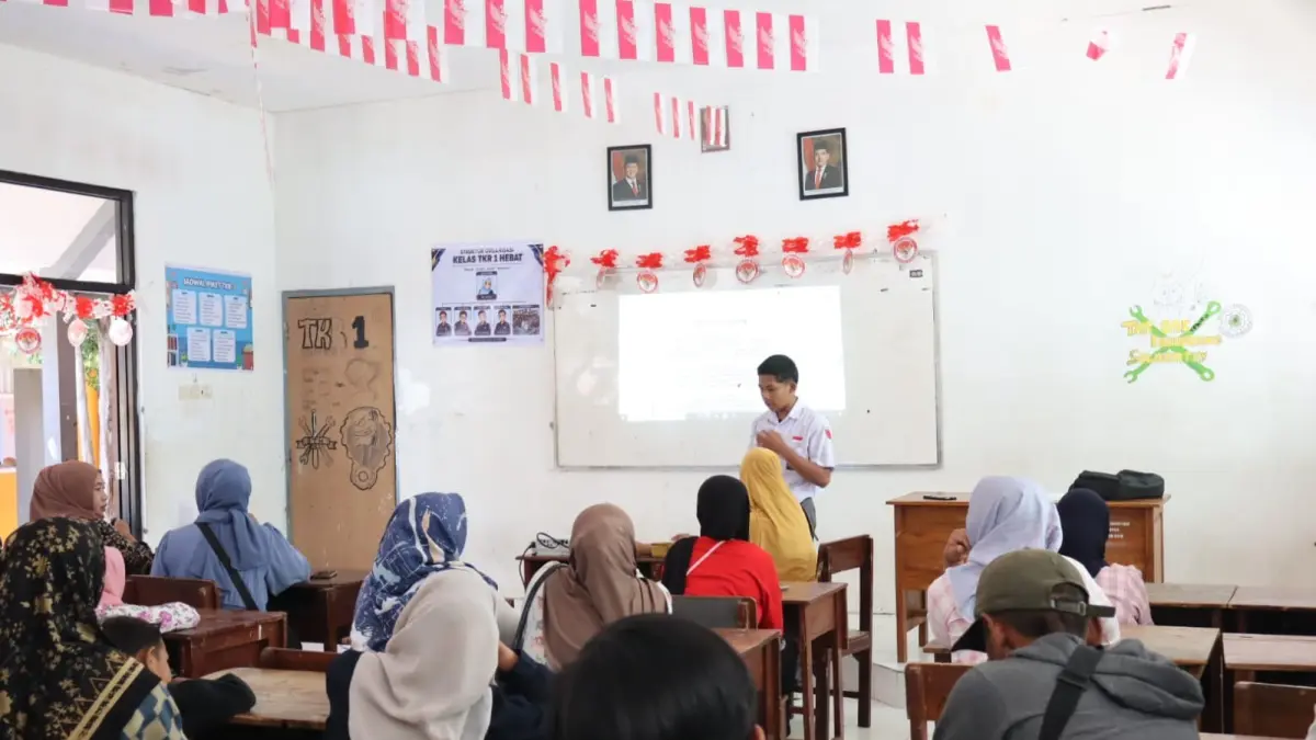 Bikin Haru! Lewat Inovasi Next Step, Siswa SMKN 3 Bondowoso Transformasi Mimpi Masa Depan Di Hadapan Orang Tua