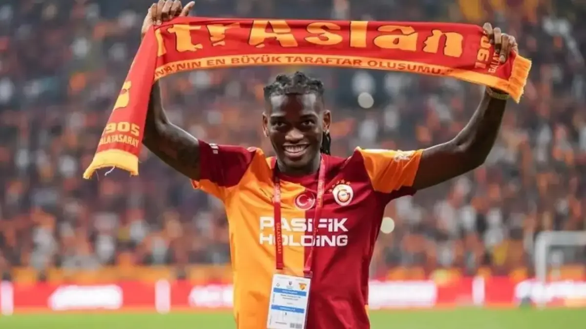 Leao resmi gabung ke Galatasaray