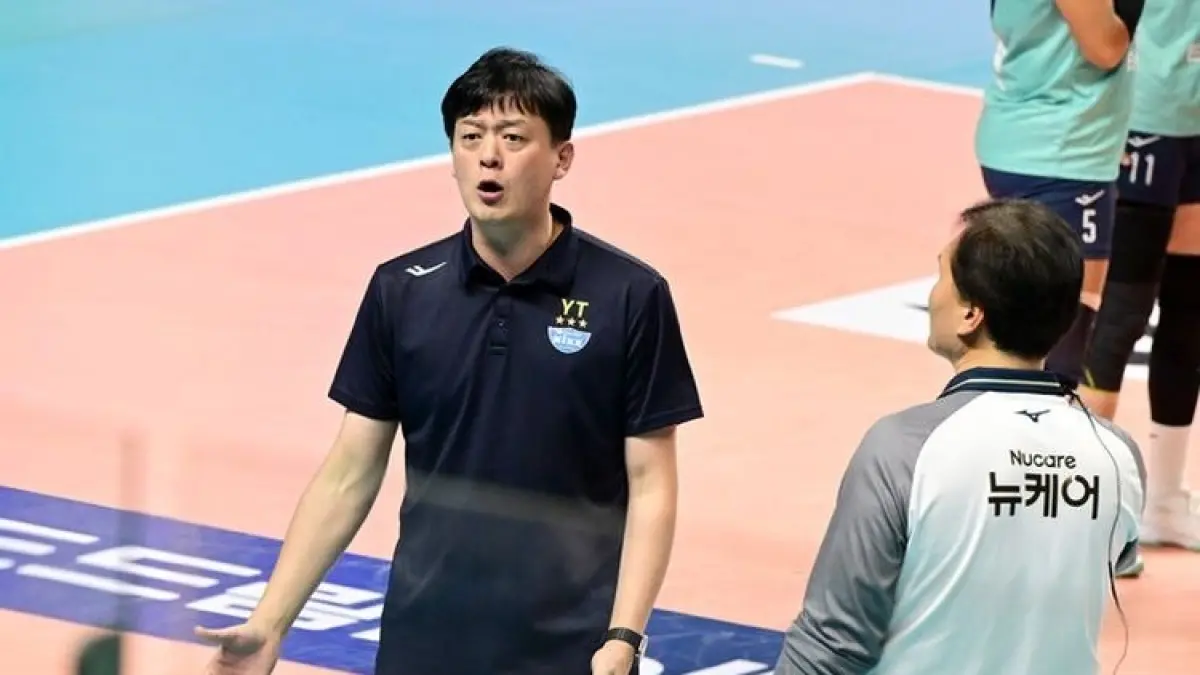 Pelatih GS Caltex, Lee Young-taek. (kovo.co.kr)