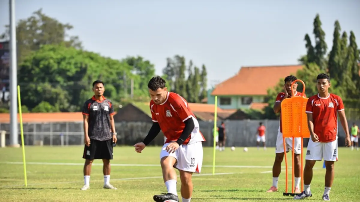 Rian Lopes gelandang andalan Deltras FC saat berlatih rutin. (OFFICIAL DELTRAS)