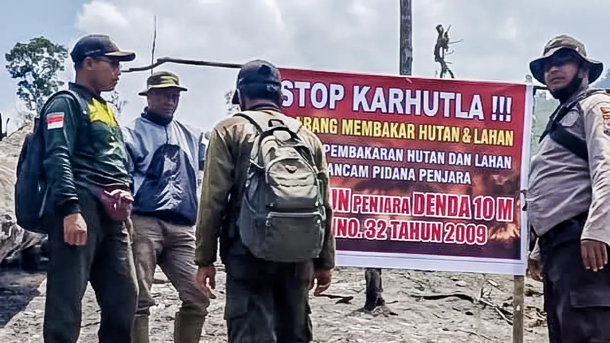 Membakar hutan dan lahan bukan sekadar tindakan ceroboh. Pelakunya bisa berhadapan dengan proses hukum hingga ancaman penjara belasan tahun serta denda miliaran rupiah.
