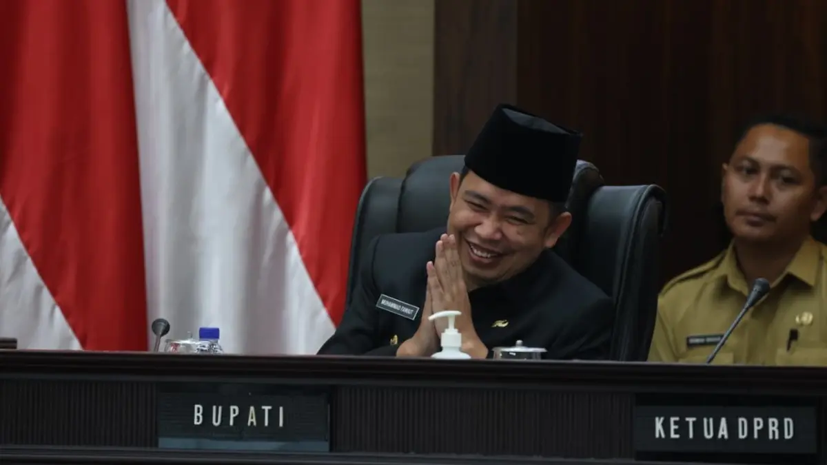 PENUH KEJUTAN: Suasana rapat paripurna PAPBD 2026, di Gedung DPRD Jember belum ini, (14/9). Saat itu, sejumlah legislator dari beberapa fraksi melontarkan sosok bupati Jember yang disebut-sebut layak maju di kontestasi Pilkada di level provinsi. (DOK. DISKOMINFO JEMBER)