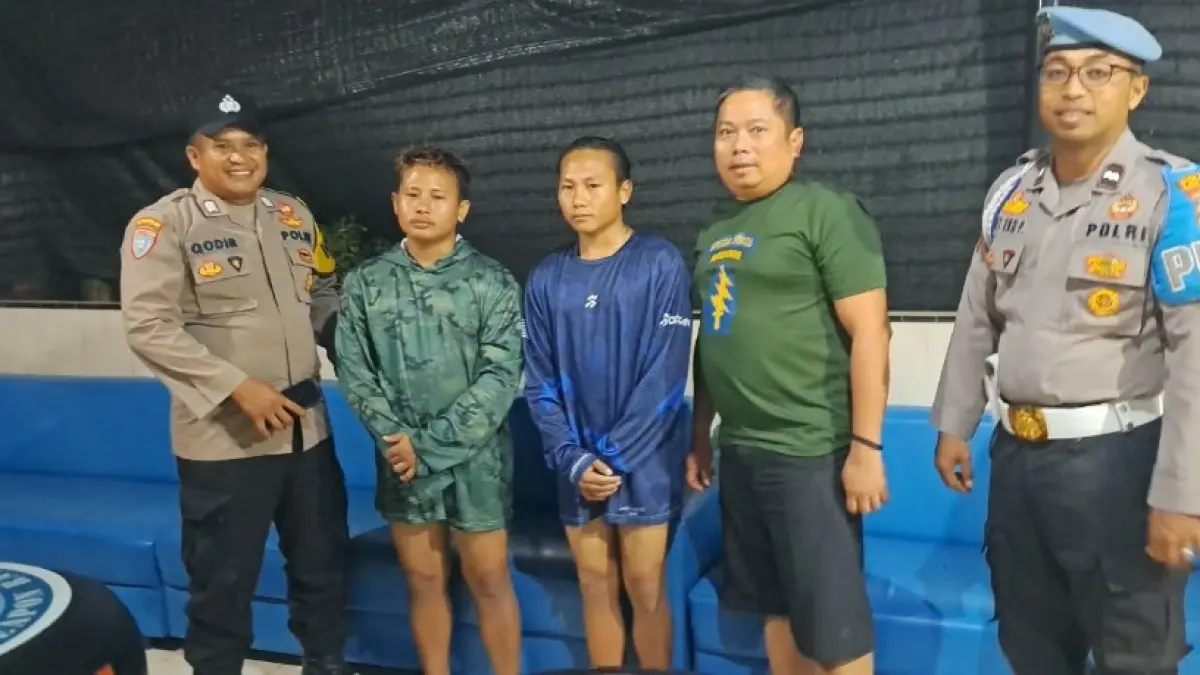 SELAMAT: Dua korban selamat dari laka laut yang terjadi Kecamatan Puger. (BPBD LUMAJANG)