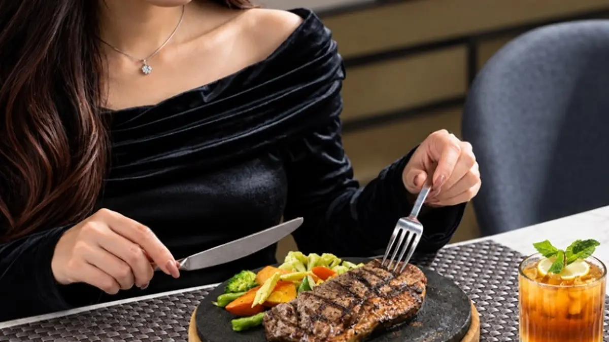 Sajikan US Angus Beef hingga Salmon, ASTON Inn Lumajang Jadi Destinasi Steak Premium