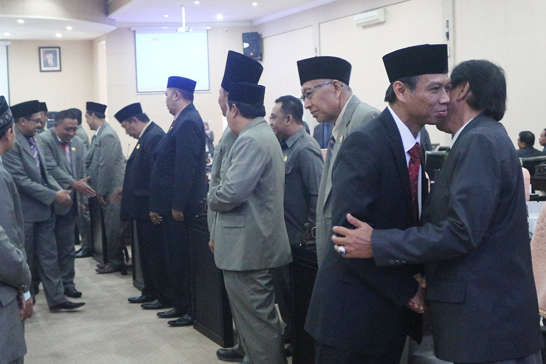 Sholikhul Huda/Radar Ijen  BERI PESAN: Bupati Amin Said saat wawancara di Gedung DPRD Bondowoso, beberapa waktu lalu.