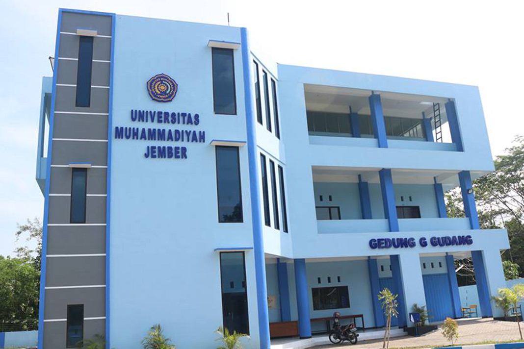 UNMUH JEMBER FOR RADAR JEMBER MEGAH : Salah satu gedung perkuliahan di kampus Unmuh yang representatif. Tahun ini, Unmuh membuka pendaftaran dua program studi baru.